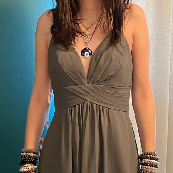 JJ House Prom/Bridesmaid Dress - Picture 4 of 7